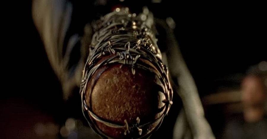 Negan Finally Debuts on The Walking Dead Brings a Cliffhanger with Him Negan Finally Debuts on The Walking Dead Brings a Cliffhanger with Him